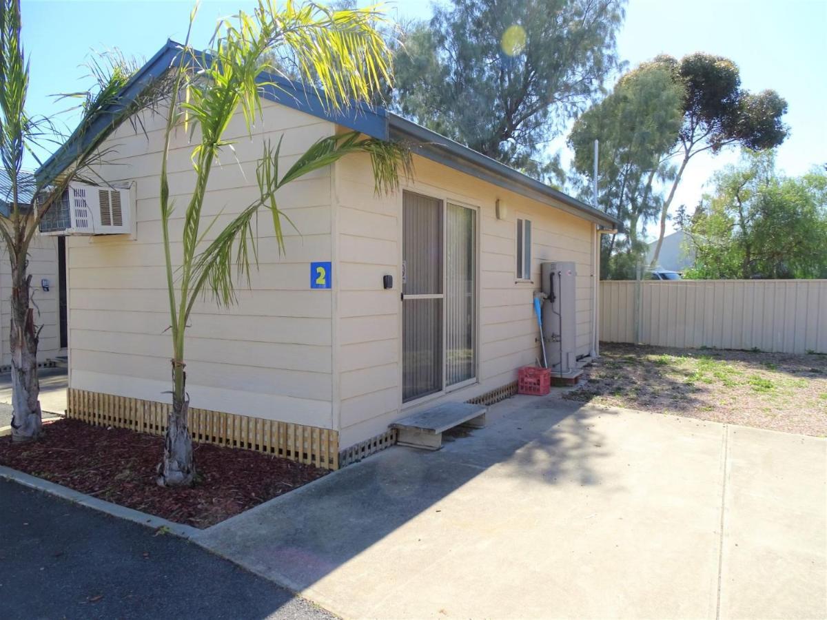 Moonta Bay Cabins Motel Port Moonta Exterior foto